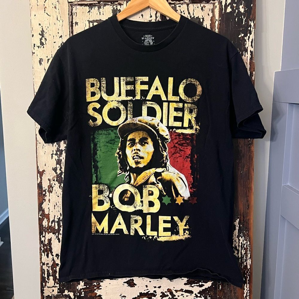 Bob Marley Buffalo Soldier size Large men’s Retro picture T-shirt. The Wailers.
